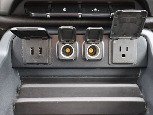 Used 2018 Chevrolet Silverado 1500 LTZ w/ Sport Package AWD/4WD image 16