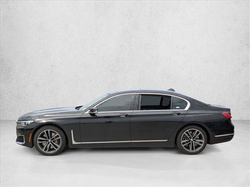 Used 2021 BMW 750i xDrive w/ Autobahn Package AWD/4WD image 8