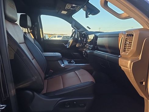 Used 2025 Chevrolet Silverado 3500 High Country w/ High Country Premium Package image 23