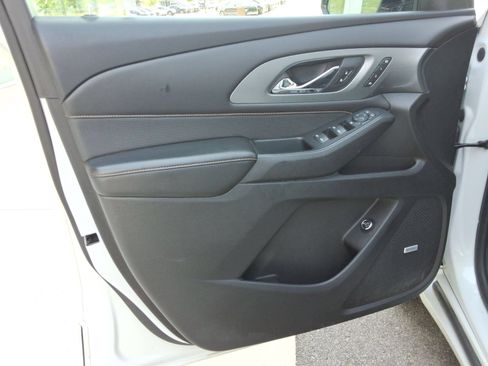 Used 2018 Chevrolet Traverse Premier AWD/4WD image 22