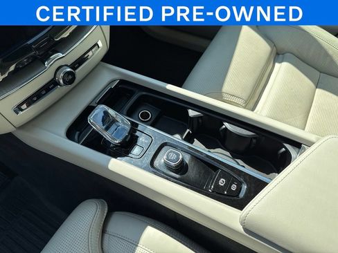 Certified 2024 Volvo XC60 T8 Ultimate w/ Protection Package Premier AWD/4WD image 13