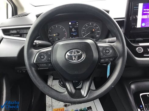 Used 2024 Toyota Corolla LE image 29