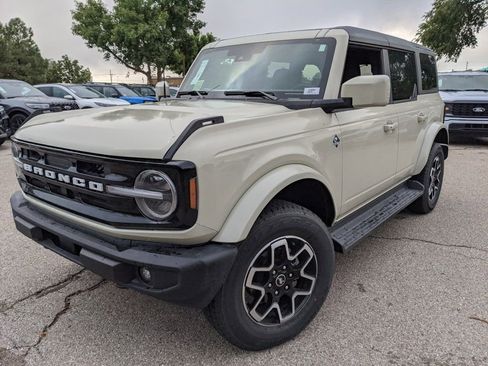 New 2025 Ford Bronco Outer Banks AWD/4WD image 6