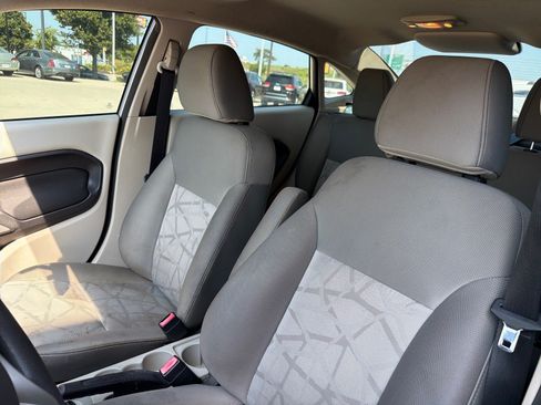 Used 2013 Ford Fiesta SE w/ Super Fuel Economy Pkg FWD image 15