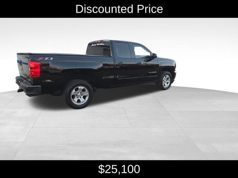 Used 2019 Chevrolet Silverado 1500 LT w/ All Star Edition image 3