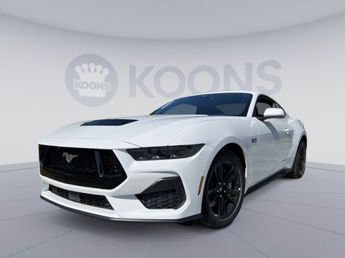 New 2026 Ford Mustang GT RWD image 1