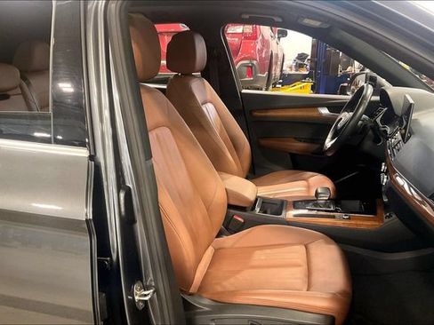 Used 2022 Audi Q5 2.0T Premium w/ Convenience Package AWD/4WD image 7