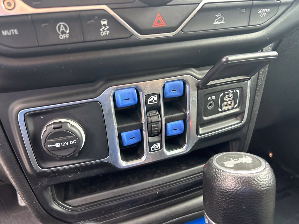 Used 2021 Jeep Wrangler Unlimited Sport AWD/4WD image 38