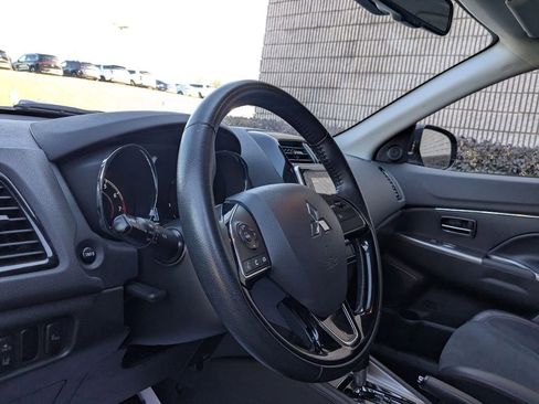 Used 2024 Mitsubishi Outlander Sport SE image 11