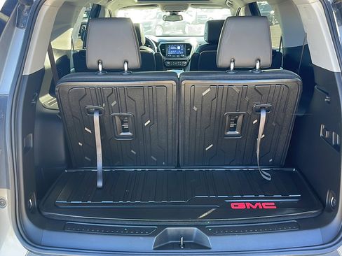 Used 2023 GMC Acadia AT4 w/ Technology Package image 16