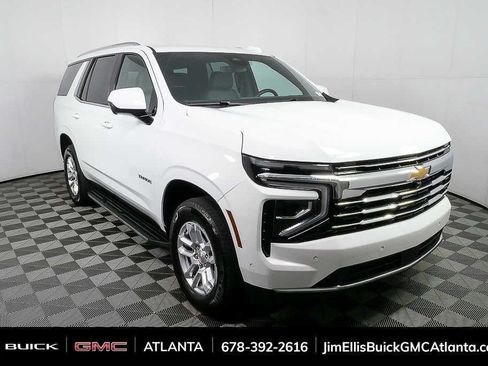 Used 2025 Chevrolet Tahoe LT AWD/4WD image 1