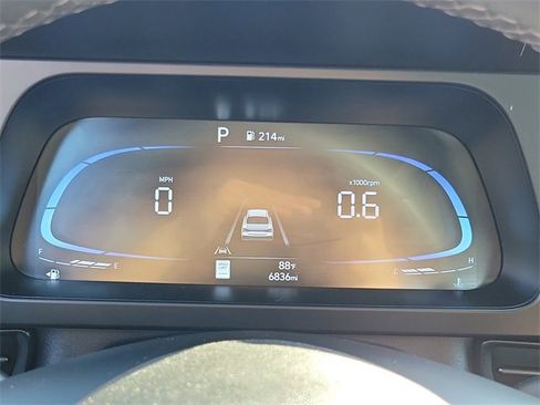 Used 2025 Hyundai Elantra Sport image 7