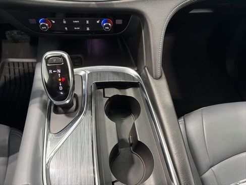 Used 2020 Buick Enclave Essence w/ Sport Touring Edition image 19