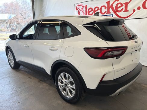 Used 2025 Ford Escape Active image 10