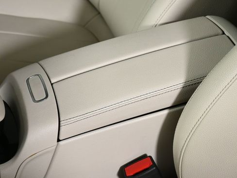 Certified 2022 Mercedes-Benz GLB 250 4MATIC image 25