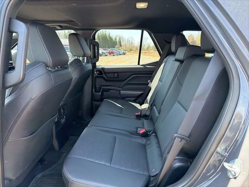 Used 2025 Toyota 4Runner TRD Sport image 10