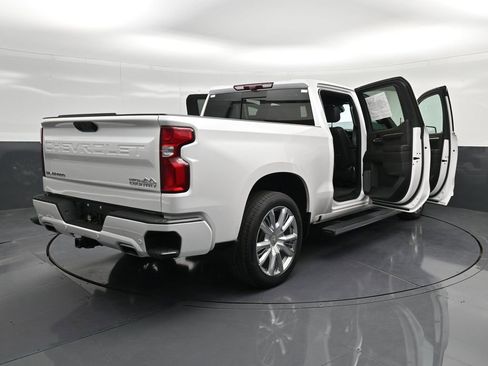 Used 2024 Chevrolet Silverado 1500 High Country image 36