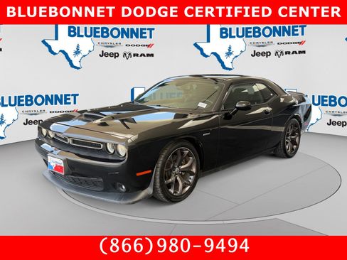 Used 2019 Dodge Challenger R/T RWD image 1
