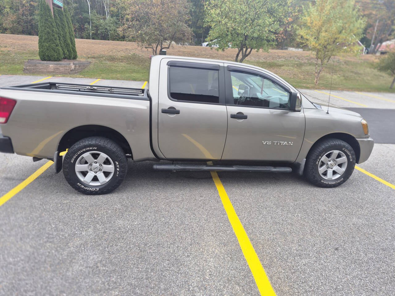 Used 2006 Nissan Titan XE w/ (W04) Preferred Pkg AWD/4WD image 5