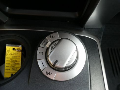 Used 2017 Toyota 4Runner TRD Off-Road Premium image 25