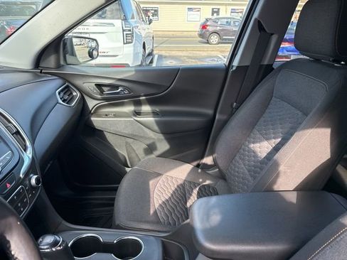 Used 2021 Chevrolet Equinox LT image 18