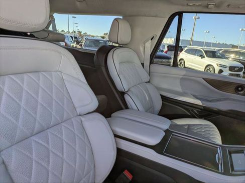 New 2025 Lincoln Navigator L Black Label w/ Black Label Special Edition AWD/4WD image 13