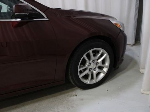 Used 2015 Chevrolet Malibu LT w/ Power Convenience Package image 30
