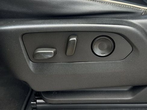 Used 2021 GMC Yukon XL SLT image 29