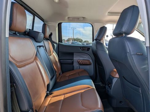 Used 2023 Ford Maverick Lariat w/ Lariat Luxury Package image 32