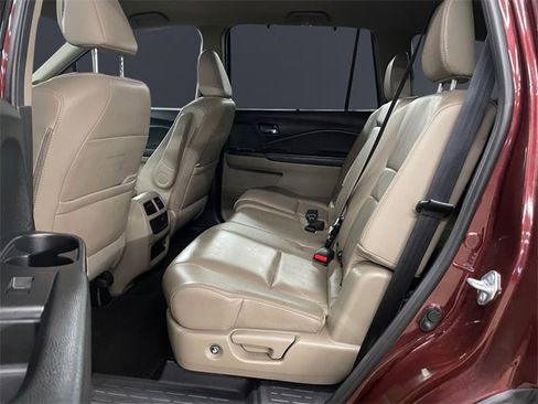 Certified 2022 Honda Pilot Special Edition image 13