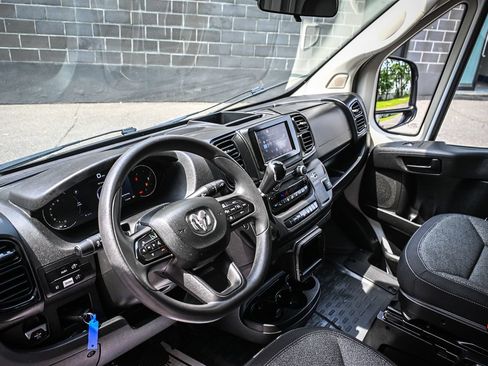 Used 2022 RAM ProMaster 3500 w/ Convenience Group FWD image 11