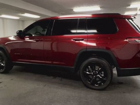 Used 2024 Jeep Grand Cherokee L Altitude AWD/4WD image 6