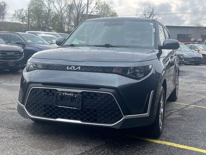 Used 2025 Kia Soul LX w/ LX Technology Package