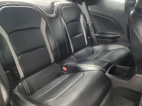 Used 2019 Chevrolet Camaro LT w/ Technology Package image 19