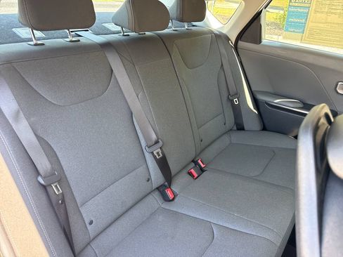 Used 2025 Kia K4 FWD image 34