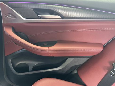 Certified 2025 BMW X4 xDrive30i w/ Premium Package image 14