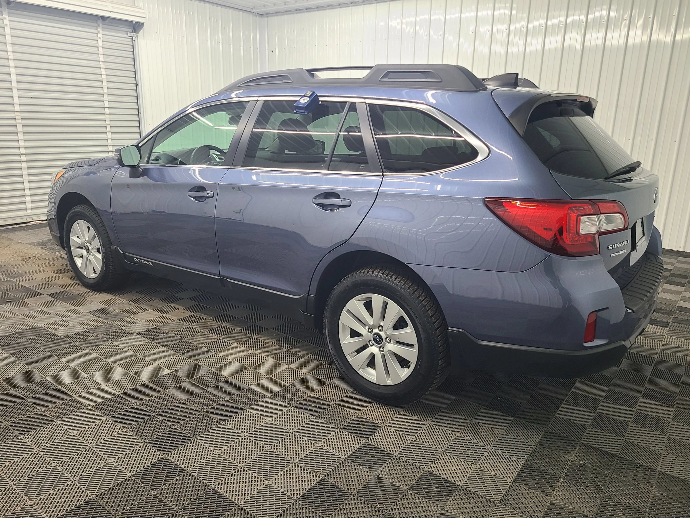 Used 2016 Subaru Outback 2.5i Premium AWD/4WD image 9