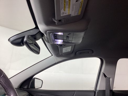 Used 2018 Chevrolet Equinox Premier AWD/4WD image 27