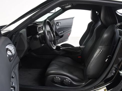 Used 2024 Nissan Z Performance w/ Floor Mat Package RWD image 26