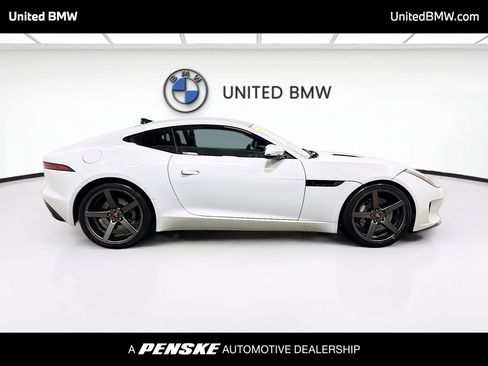 Used 2018 Jaguar F-TYPE Coupe RWD image 18