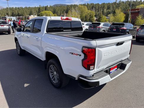 Used 2024 Chevrolet Colorado LT w/ LT Convenience Package image 3