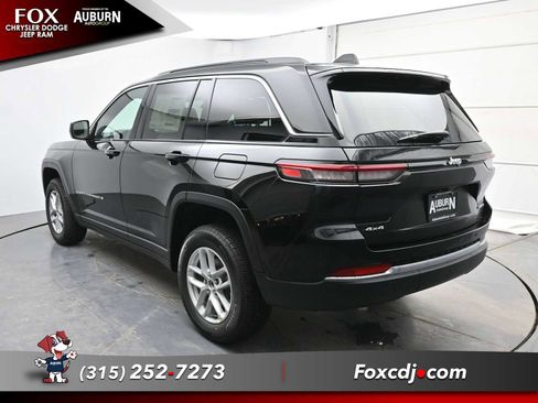 New 2025 Jeep Grand Cherokee Laredo X w/ Luxury Tech Group I image 10