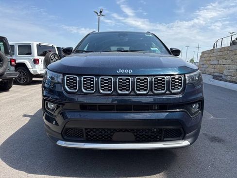 Used 2024 Jeep Compass Limited AWD/4WD image 8