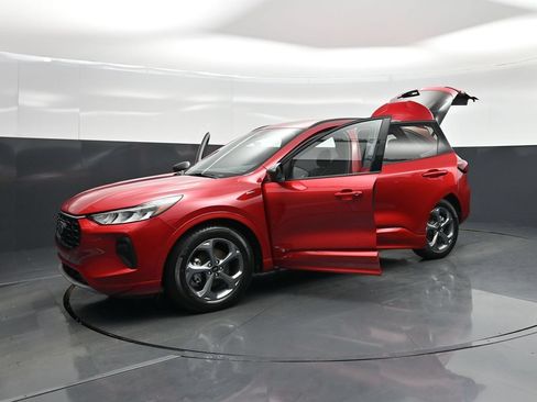Certified 2023 Ford Escape ST-Line w/ Tech Pack #1 FWD image 28