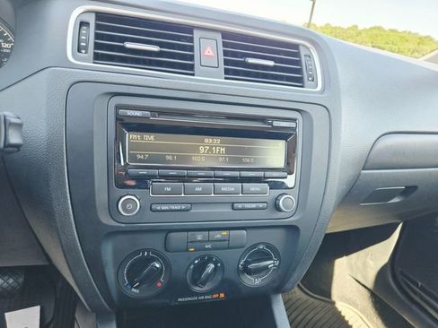 Used 2014 Volkswagen Jetta S FWD image 20