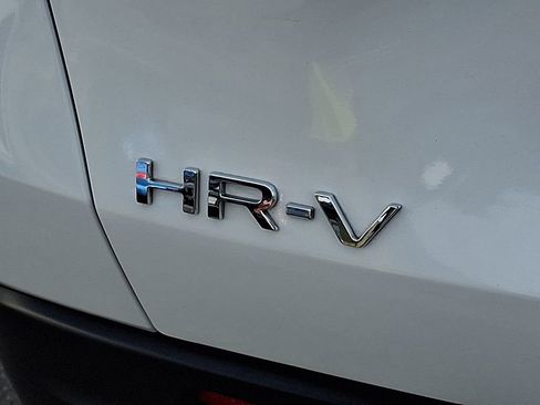 Used 2024 Honda HR-V Sport image 30