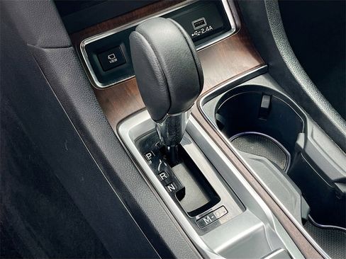 Used 2023 Subaru Ascent Touring image 17