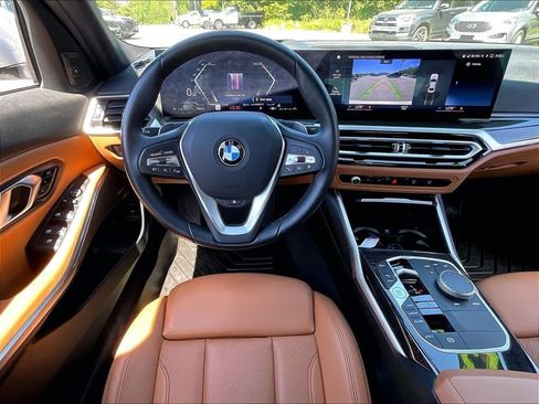 Used 2023 BMW 330i xDrive Sedan w/ Premium Package AWD/4WD image 16