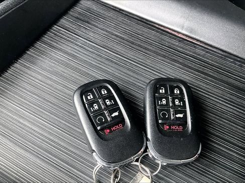 Used 2025 Honda Odyssey EX-L image 14