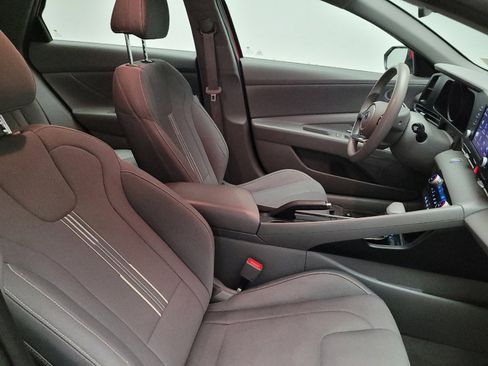 Used 2021 Hyundai Elantra SEL FWD image 21